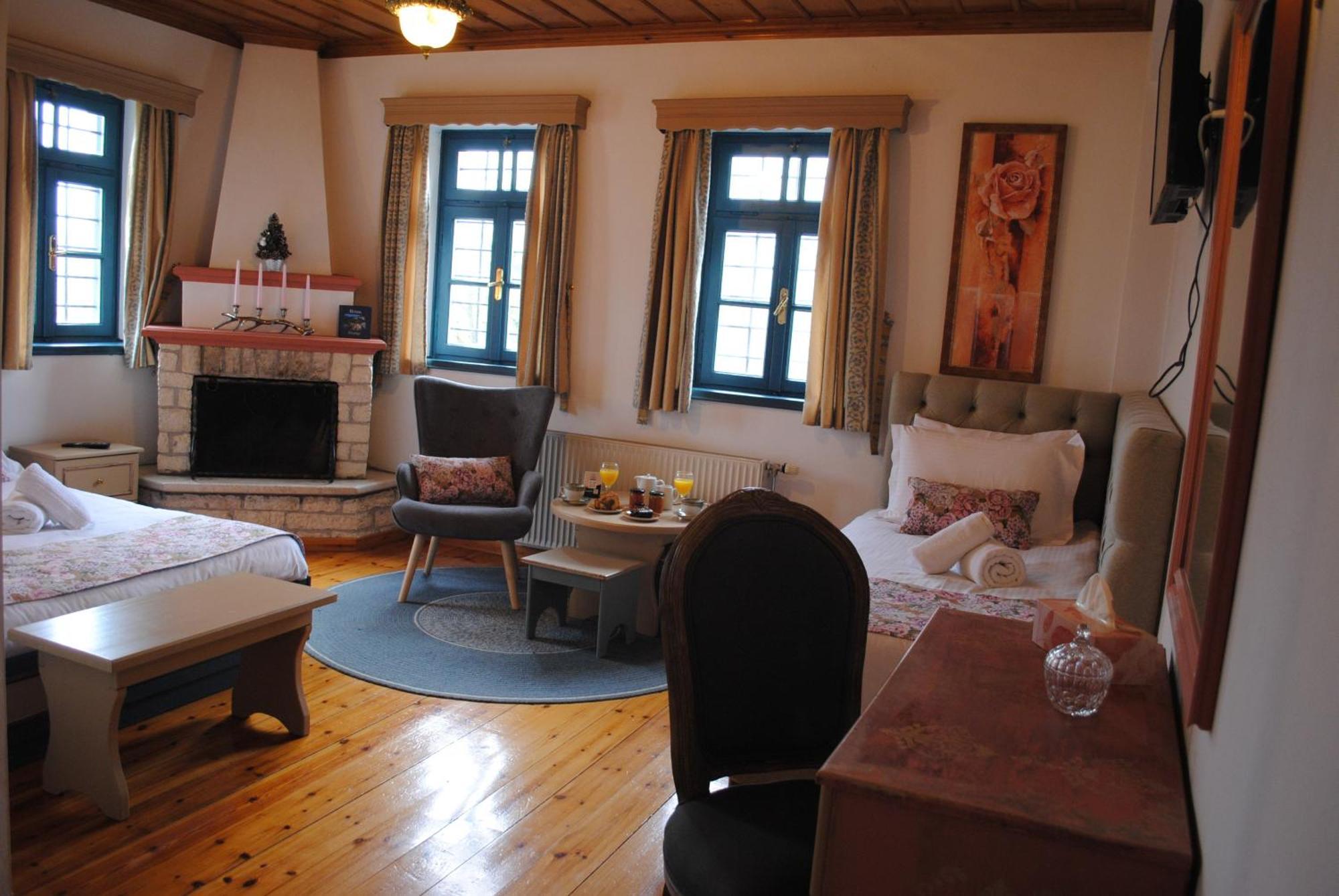 Andromachi'S Beloi Hotel Вица Екстериор снимка