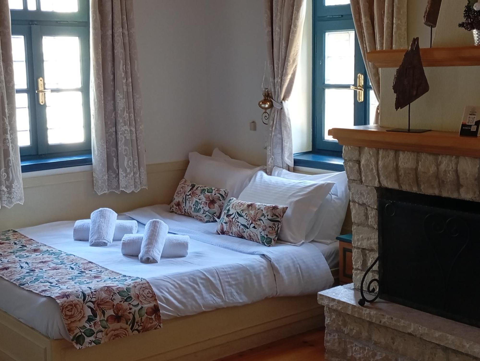 Andromachi'S Beloi Hotel Вица Екстериор снимка